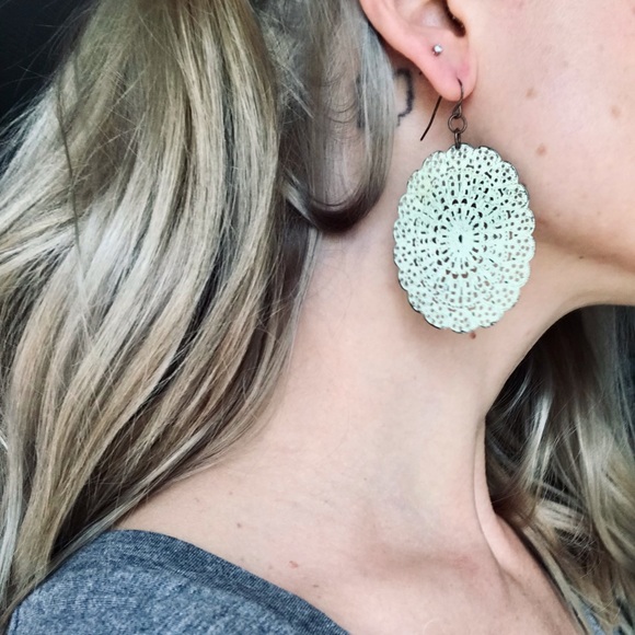 Boho // rustic earrings - Picture 2 of 3